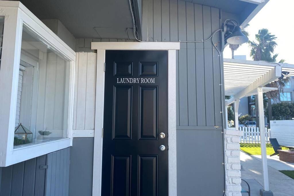 Steps To The Beach, Pacific City And Main Street - Studio Huntington Beach Extérieur photo